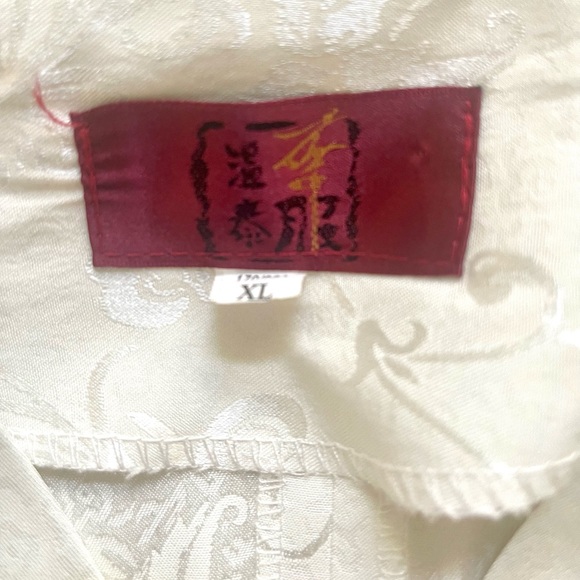 NWOT Vintage Asian Chinese White Floral Classic Minimalist Button Up Neutral Top - Picture 10 of 10